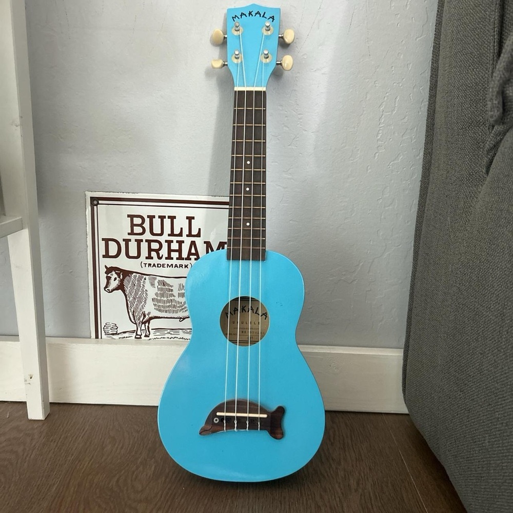 Makala Blue Ukulele with Fish Design